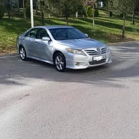 Toyota Camry 2011