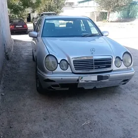 Mercedes-Benz E320 1997