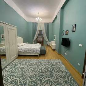 Нефтегаз Элитка 5 ком 2 этаж