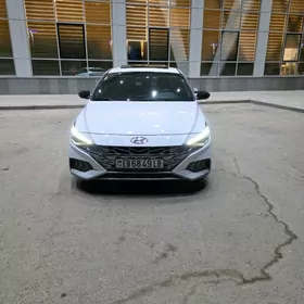Hyundai Elantra 2021
