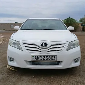 Toyota Camry 2011