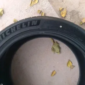 TEKER PAKRYSGA 265/40/21