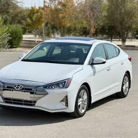 Hyundai Elantra 2020