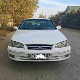 Toyota Camry 2000