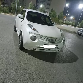 Nissan JUKE 2013