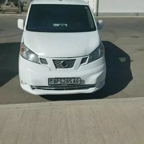 Nissan NV200 2020