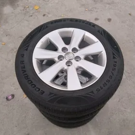 Karolla diska teker 15 lik