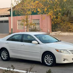 Toyota Camry 2011