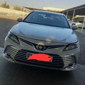 Toyota Camry 2024