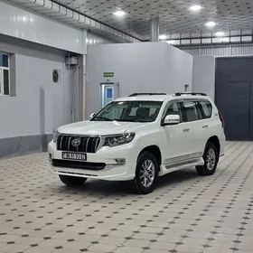 Toyota Land Cruiser Prado 2013