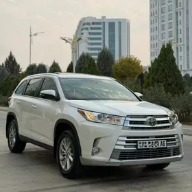Toyota Highlander 2019