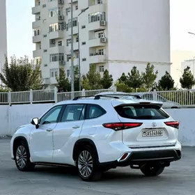 Toyota Highlander 2020