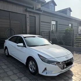 Hyundai Elantra 2020