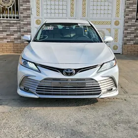 Toyota Camry 2023