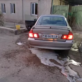 Mitsubishi Diamante 1995