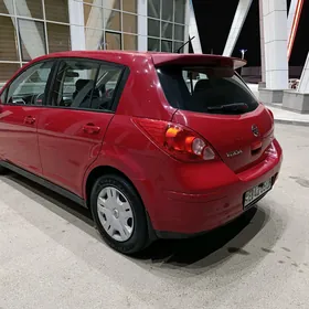 Nissan Versa 2010