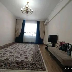 Мир 8 3 ком от хозяина продам