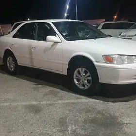 Toyota Camry 1999