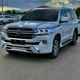 Toyota Land Cruiser 2011