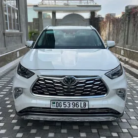 Toyota Highlander 2020