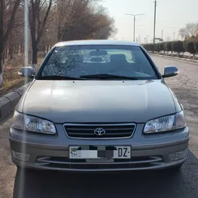Toyota Camry 2000