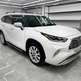 Toyota Highlander 2023