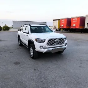 Toyota Tacoma 2018