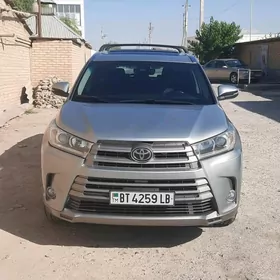 Toyota Highlander 2017