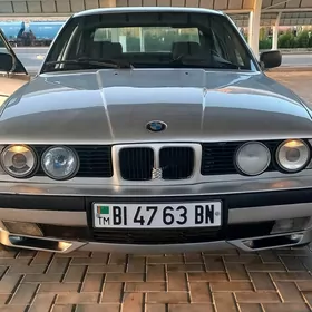 BMW 525 1990
