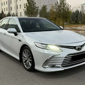 Toyota Camry 2023