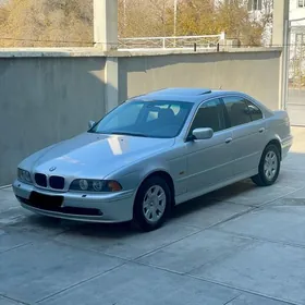 BMW E39 2001