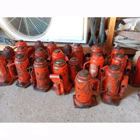 Гидродомкрат