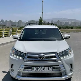 Toyota Highlander 2017