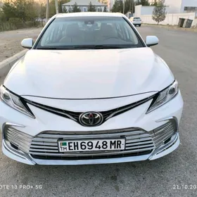 Toyota Camry 2020