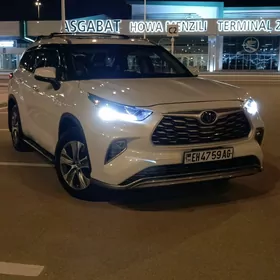 Toyota Highlander 2022