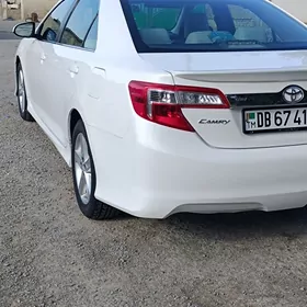 Toyota Camry 2012