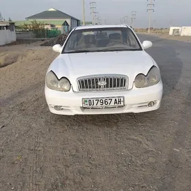 Hyundai Sonata 2002