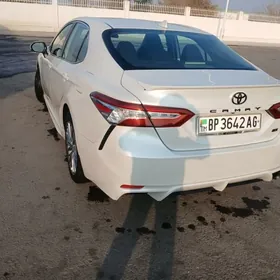 Toyota Camry 2020