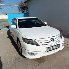Toyota Camry 2010