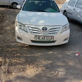 Toyota Camry 2010