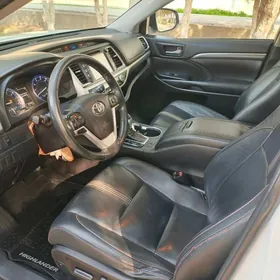 Toyota Highlander 2019