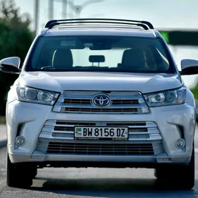 Toyota Highlander 2019