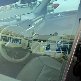 Mercedes-Benz ML350 2013