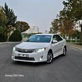 Toyota Camry 2011