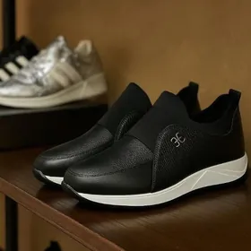 geyilen eshik alyas daroska haly posuda oy goslary