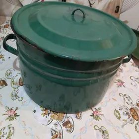 Кастрюля эмалированн