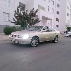 Toyota Camry 2000