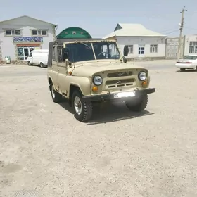 UAZ 469 1990