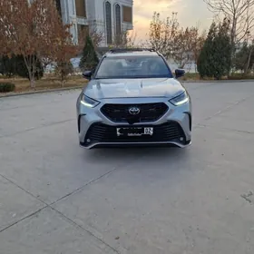 Toyota Highlander 2023