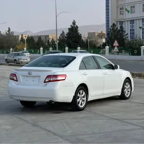 Toyota Camry 2010